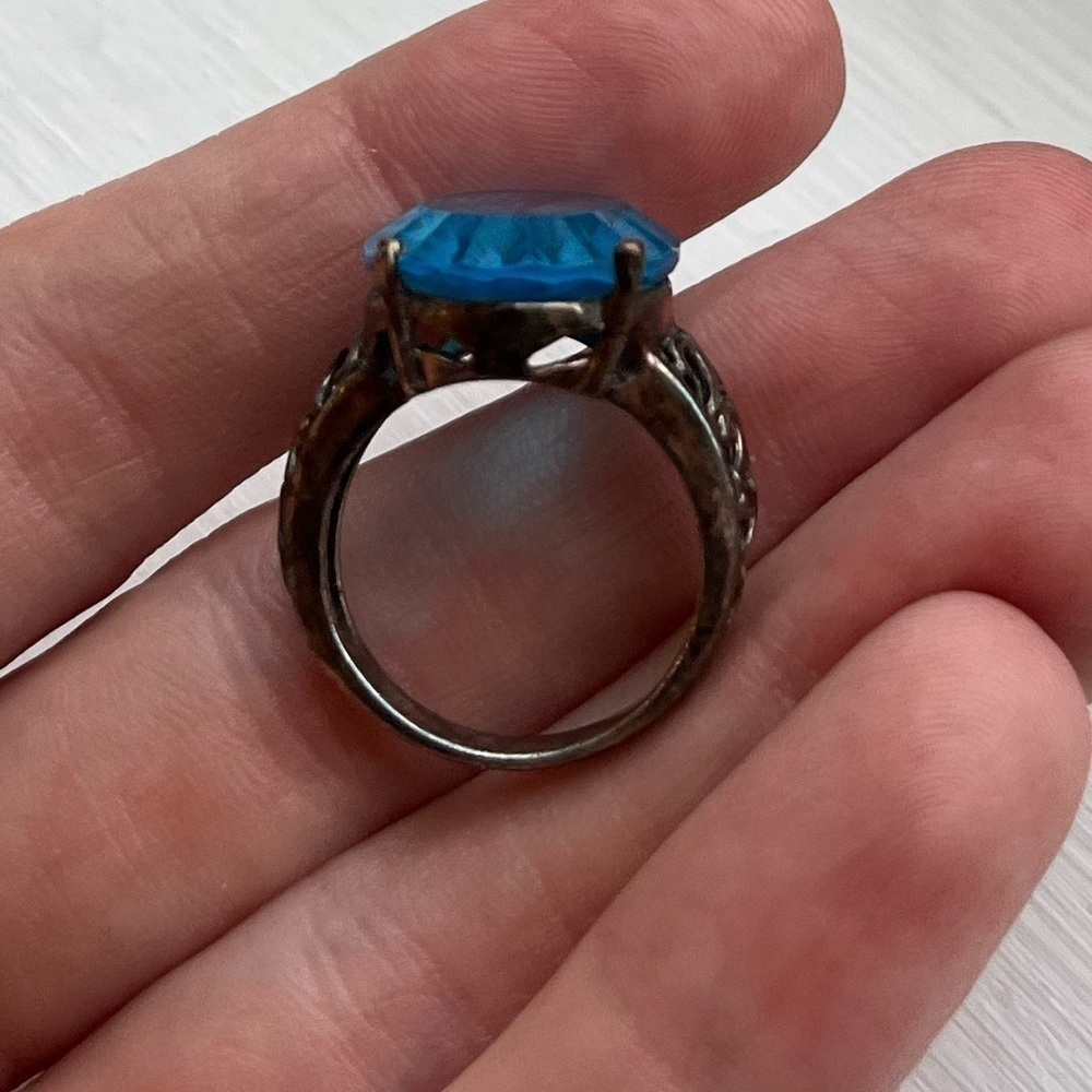 Vintage HUGE Blue Topaz and 925 Sterling Silver Ring, Boho Chunky Cocktail - Picture 12 of 12